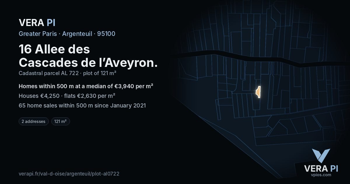 16 Allee des Cascades de l’Aveyron, Argenteuil at night – the plot lit, the parcels around coloured by the prices near them