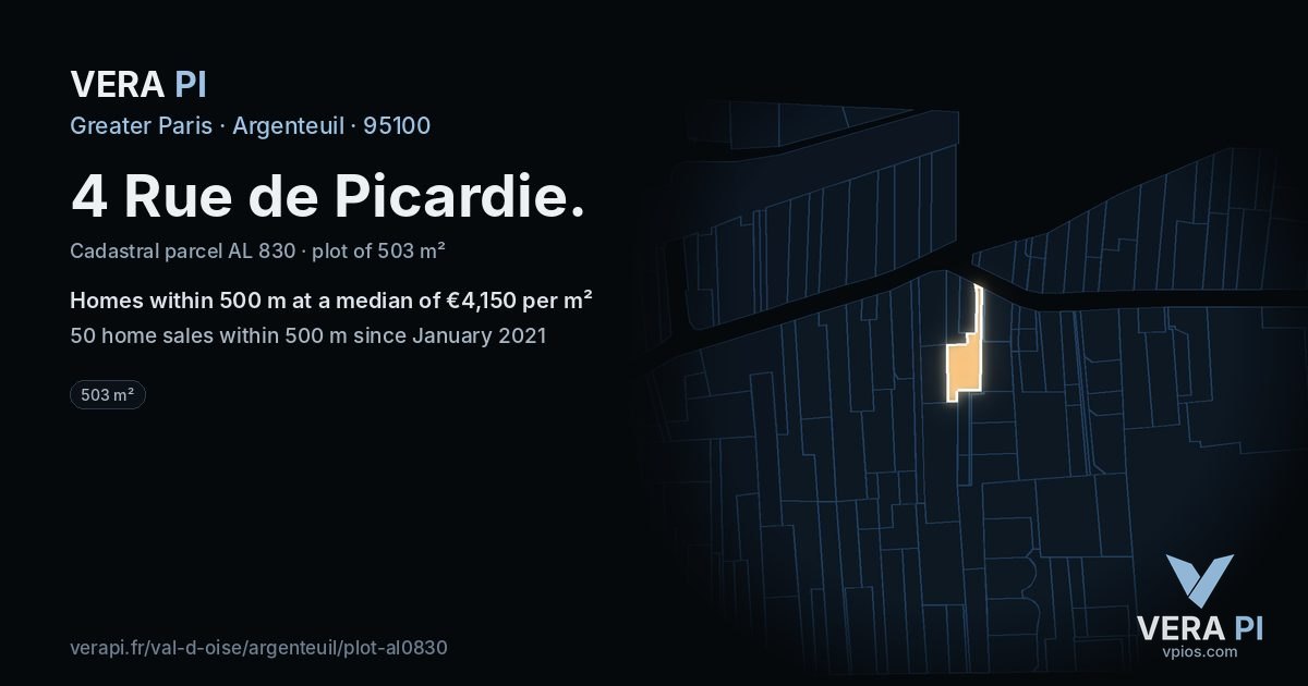 4 Rue de Picardie, Argenteuil at night – the plot lit, the parcels around coloured by the prices near them