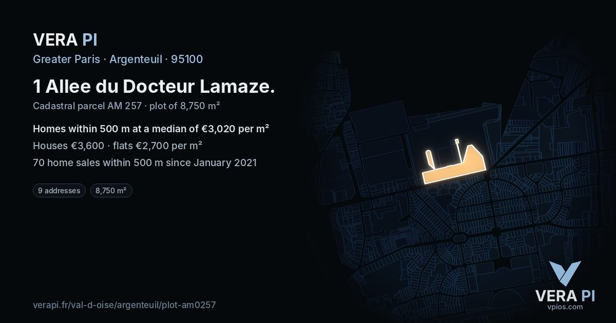 1 Allee du Docteur Lamaze, Argenteuil at night – the plot lit, the parcels around coloured by the prices near them