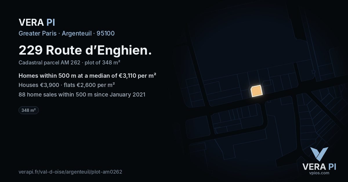 229 Route d’Enghien, Argenteuil at night – the plot lit, the parcels around coloured by the prices near them
