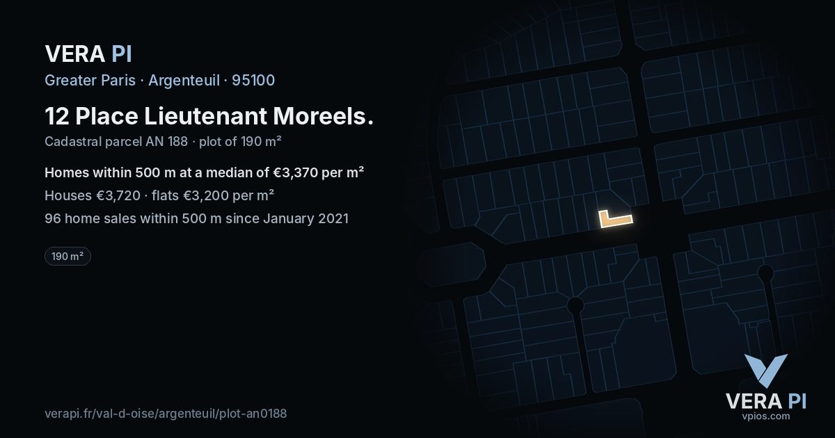 12 Place Lieutenant Moreels, Argenteuil at night – the plot lit, the parcels around coloured by the prices near them