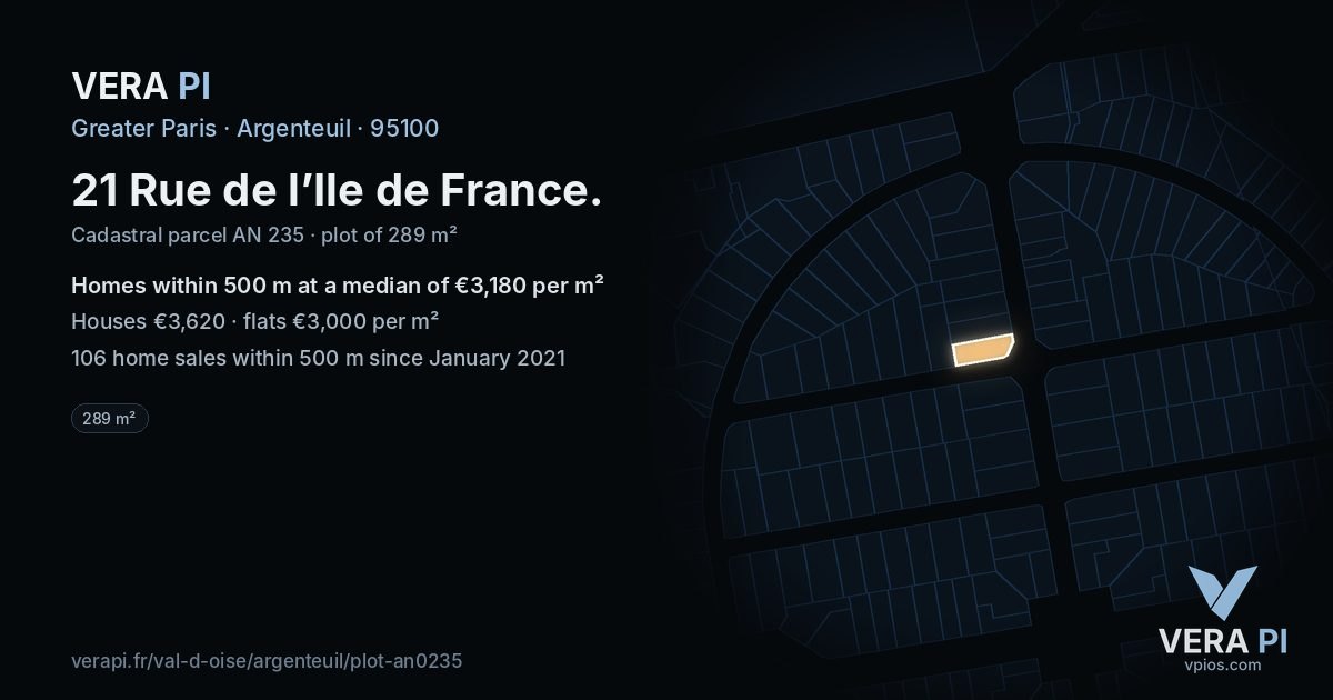 21 Rue de l’Ile de France, Argenteuil at night – the plot lit, the parcels around coloured by the prices near them