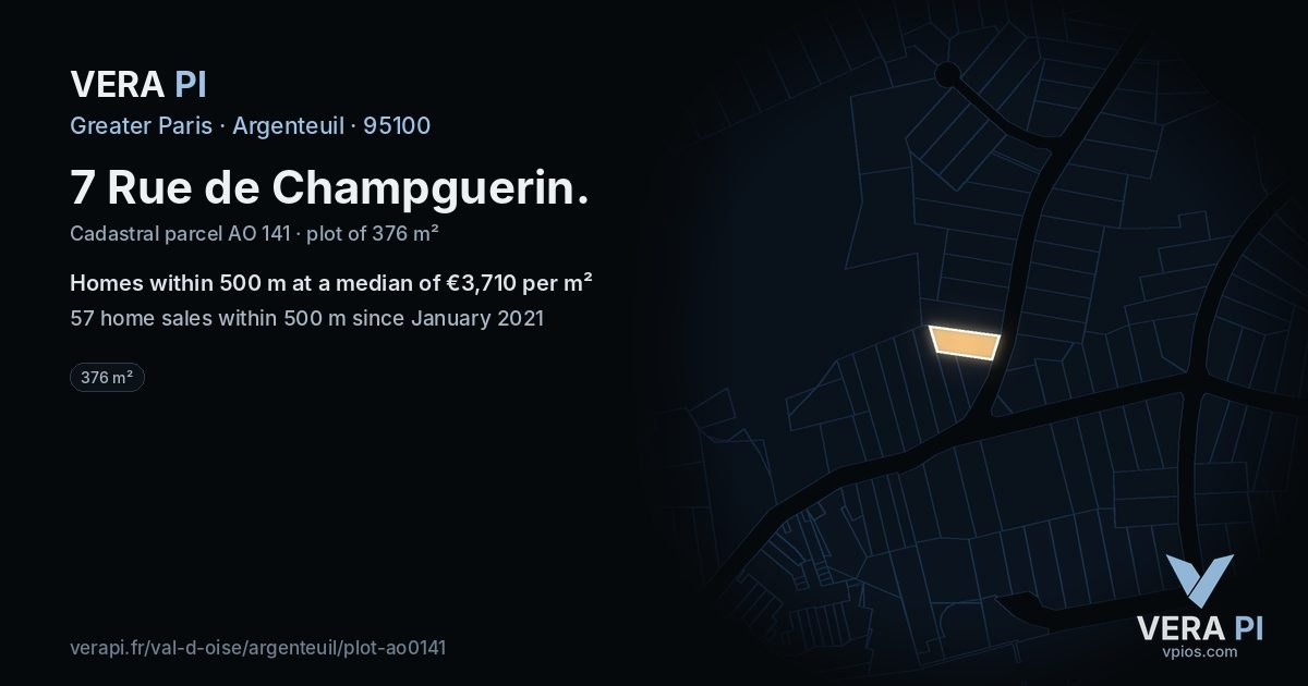 7 Rue de Champguerin, Argenteuil at night – the plot lit, the parcels around coloured by the prices near them