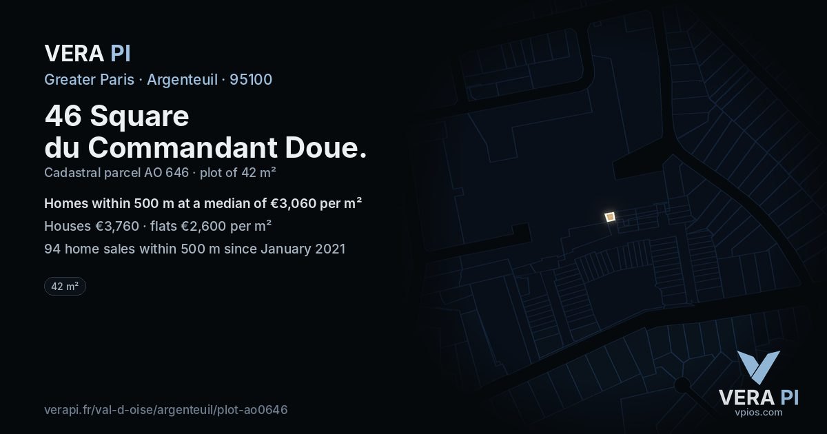 46 Square du Commandant Doue, Argenteuil at night – the plot lit, the parcels around coloured by the prices near them