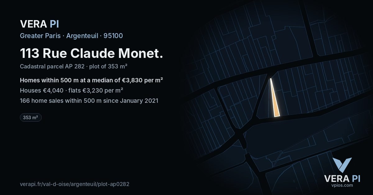 113 Rue Claude Monet, Argenteuil at night – the plot lit, the parcels around coloured by the prices near them
