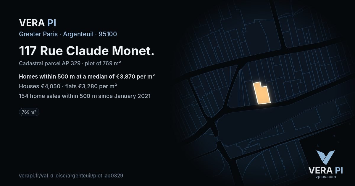 117 Rue Claude Monet, Argenteuil at night – the plot lit, the parcels around coloured by the prices near them