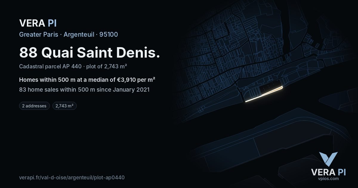 88 Quai Saint Denis, Argenteuil at night – the plot lit, the parcels around coloured by the prices near them