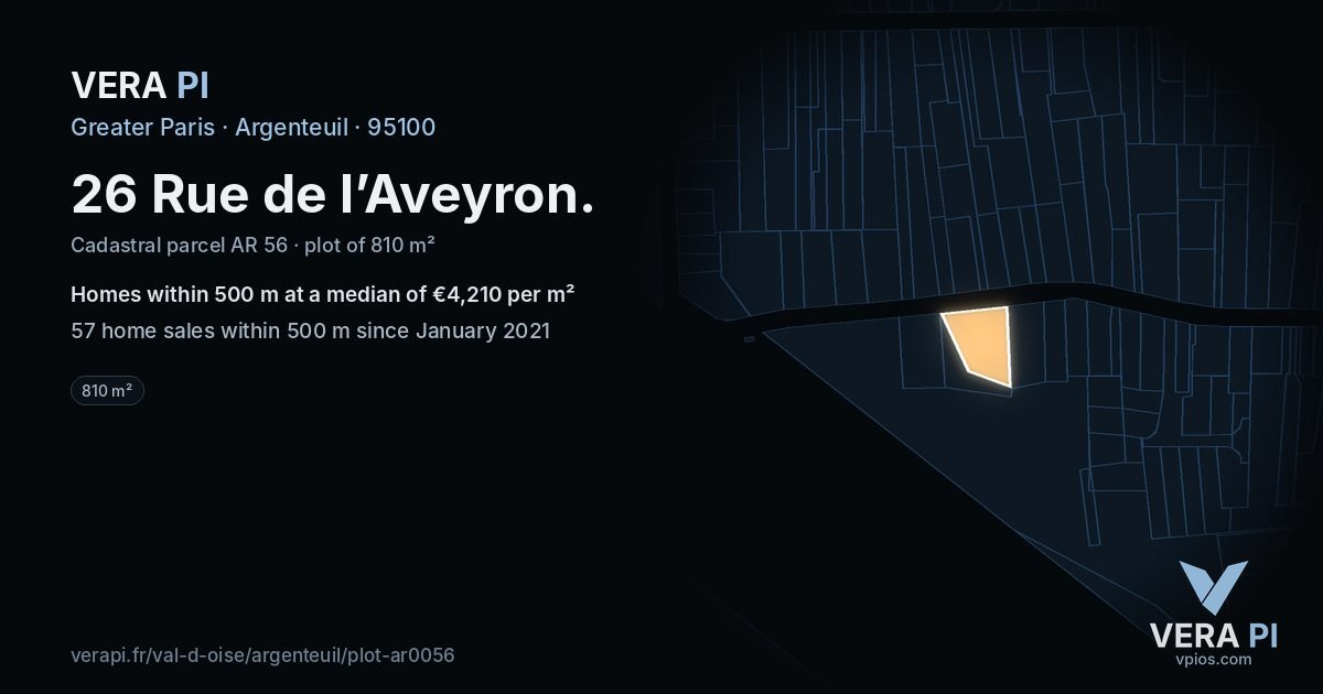 26 Rue de l’Aveyron, Argenteuil at night – the plot lit, the parcels around coloured by the prices near them