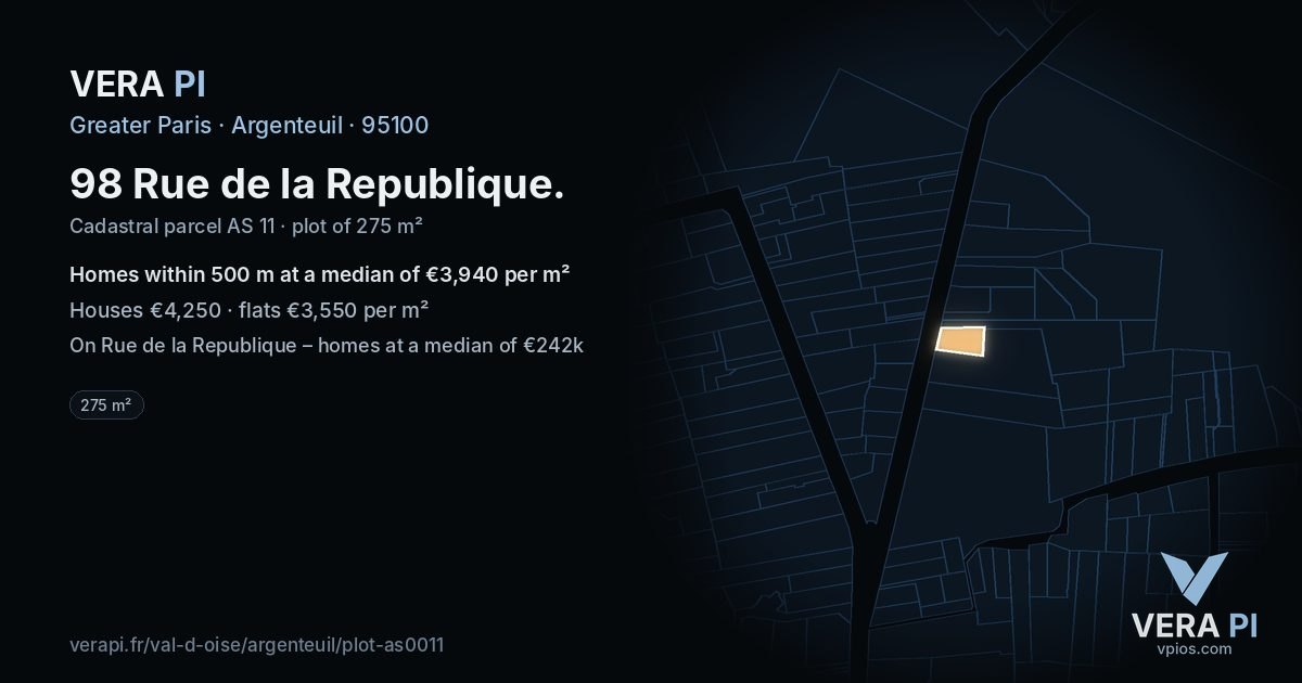 98 Rue de la Republique, Argenteuil at night – the plot lit, the parcels around coloured by the prices near them