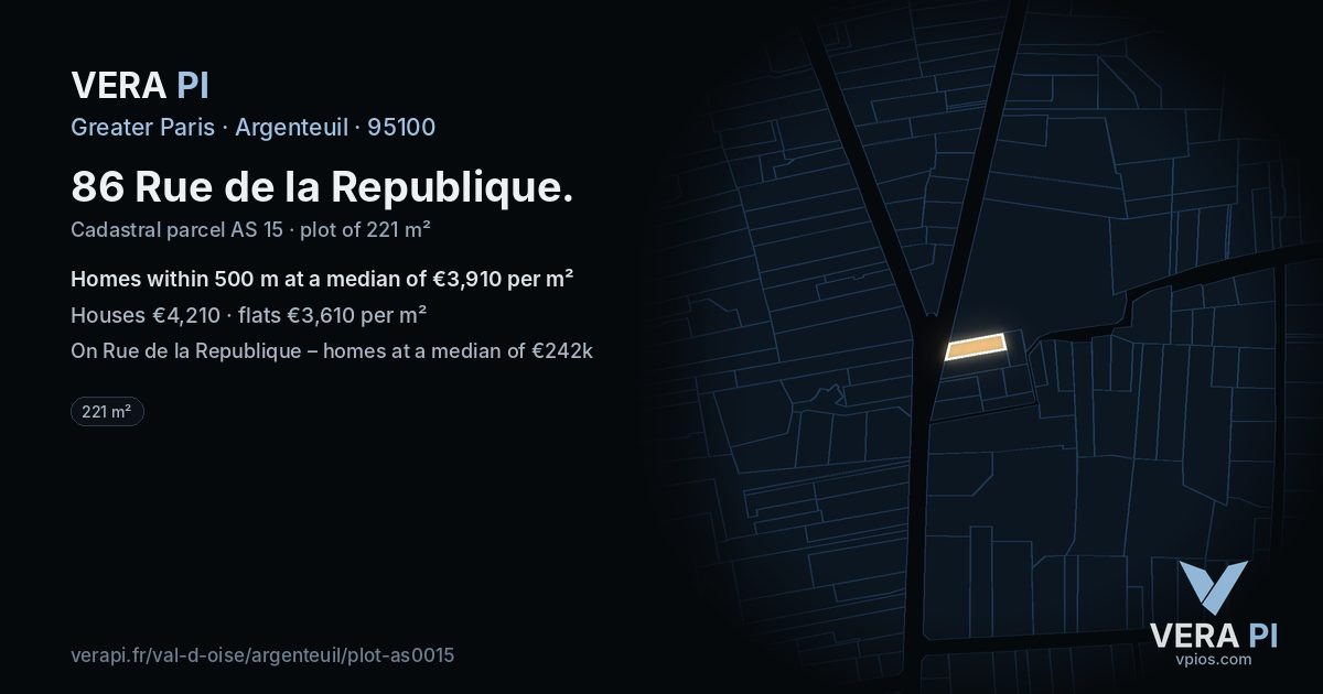 86 Rue de la Republique, Argenteuil at night – the plot lit, the parcels around coloured by the prices near them