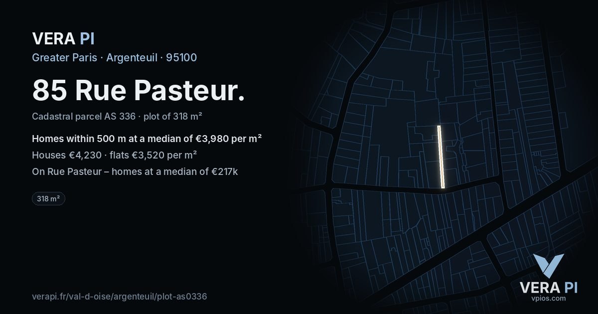 85 Rue Pasteur, Argenteuil at night – the plot lit, the parcels around coloured by the prices near them