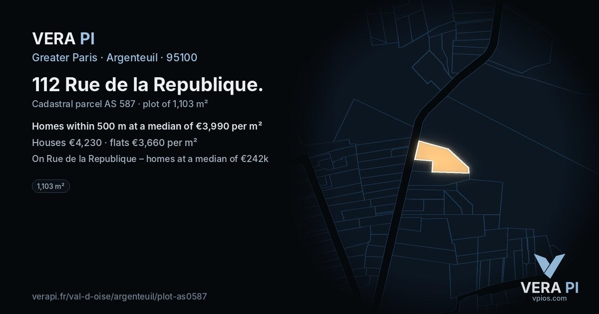 112 Rue de la Republique, Argenteuil at night – the plot lit, the parcels around coloured by the prices near them