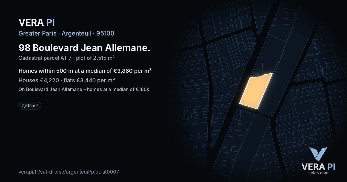 98 Boulevard Jean Allemane, Argenteuil at night – the plot lit, the parcels around coloured by the prices near them