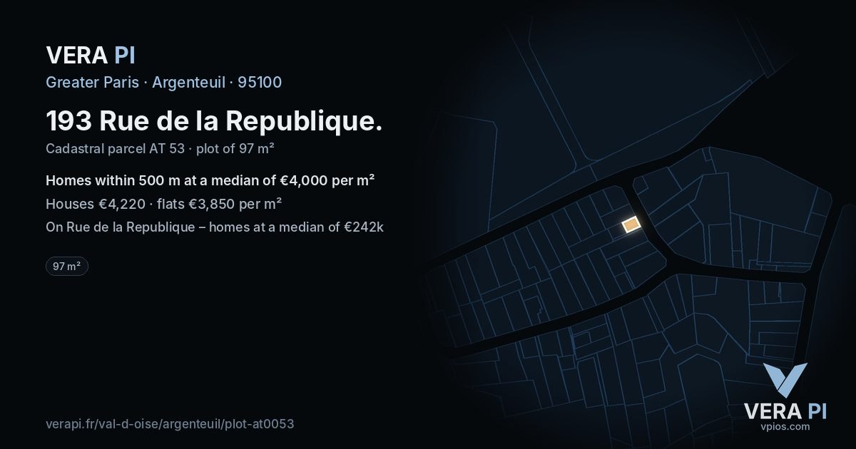 193 Rue de la Republique, Argenteuil at night – the plot lit, the parcels around coloured by the prices near them