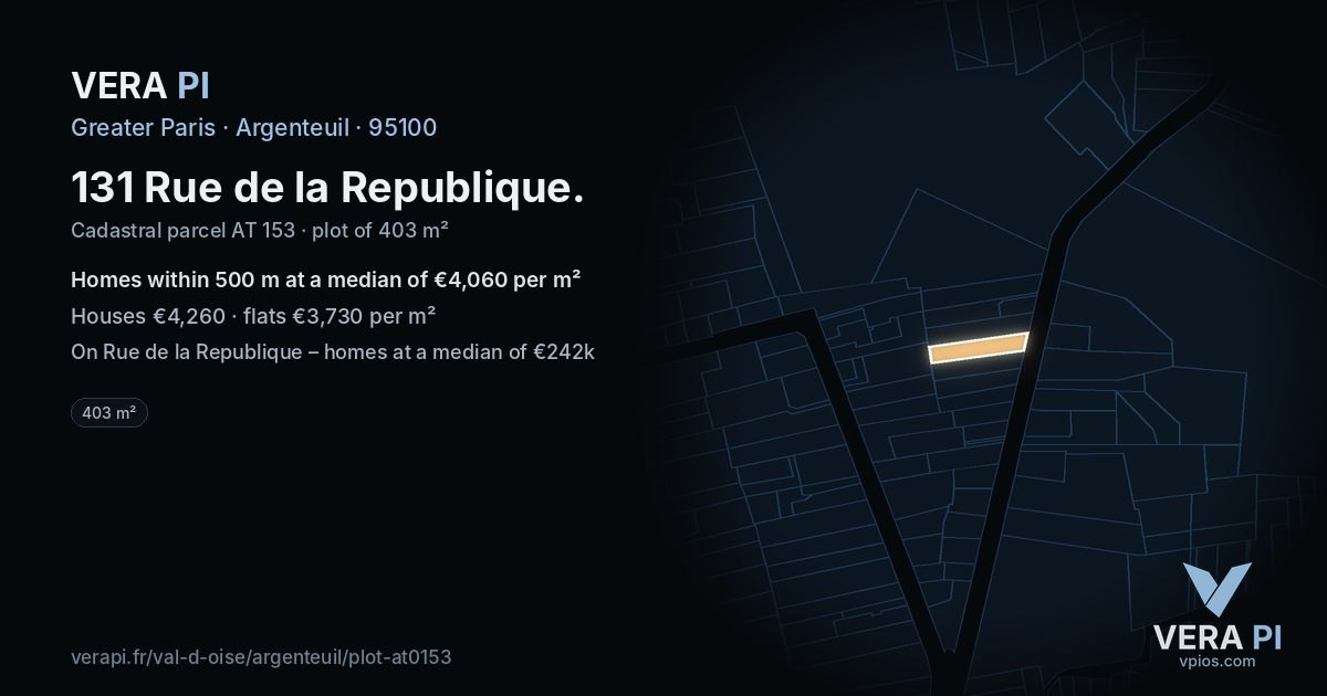 131 Rue de la Republique, Argenteuil at night – the plot lit, the parcels around coloured by the prices near them