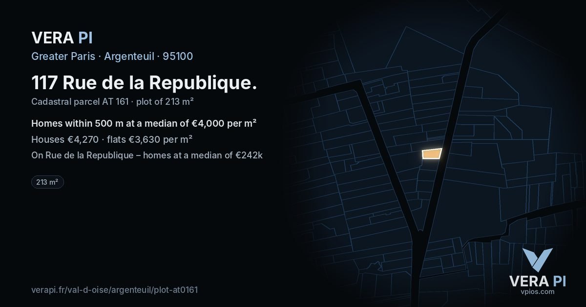 117 Rue de la Republique, Argenteuil at night – the plot lit, the parcels around coloured by the prices near them