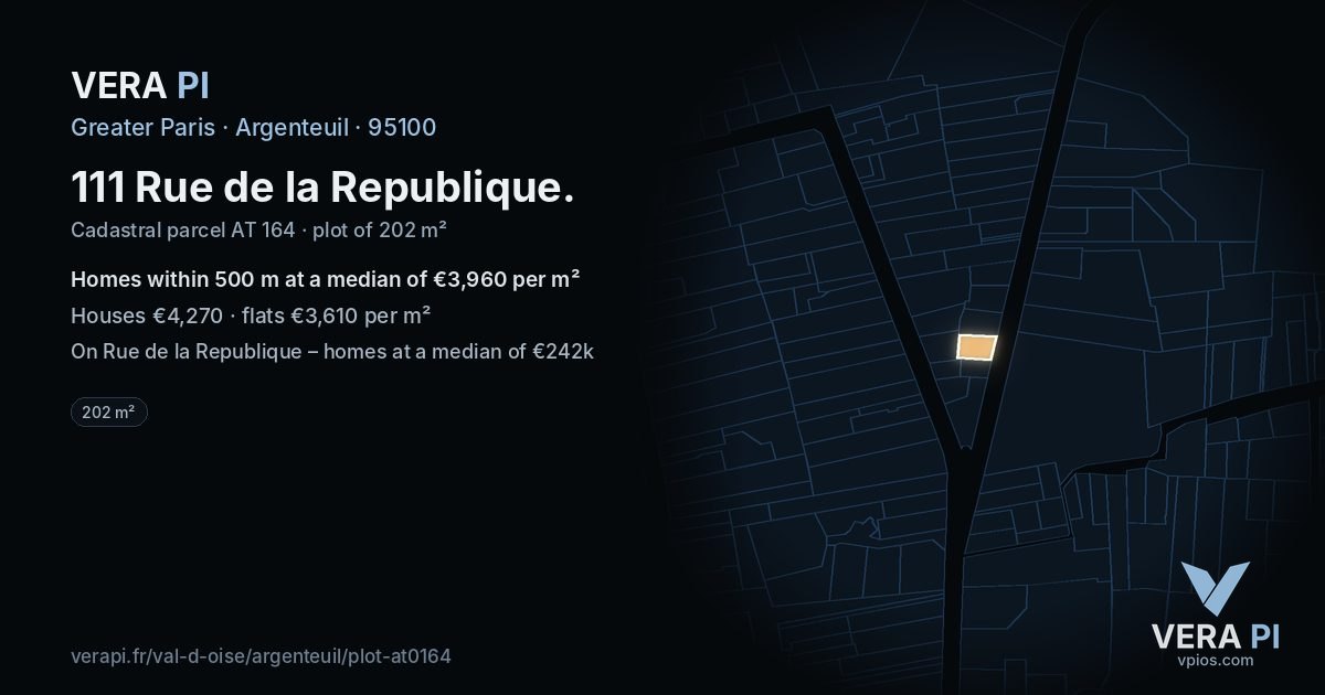 111 Rue de la Republique, Argenteuil at night – the plot lit, the parcels around coloured by the prices near them