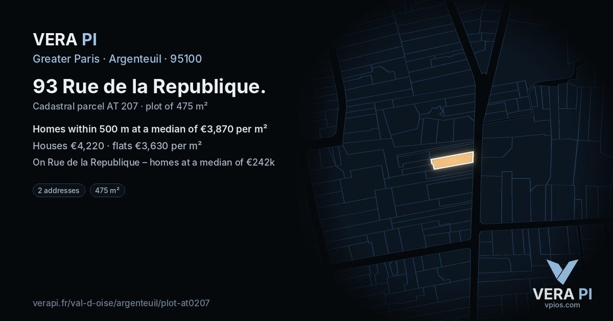 93 Rue de la Republique, Argenteuil at night – the plot lit, the parcels around coloured by the prices near them