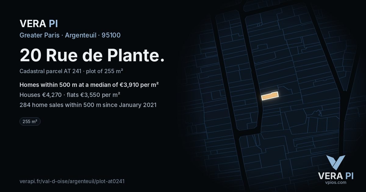 20 Rue de Plante, Argenteuil at night – the plot lit, the parcels around coloured by the prices near them