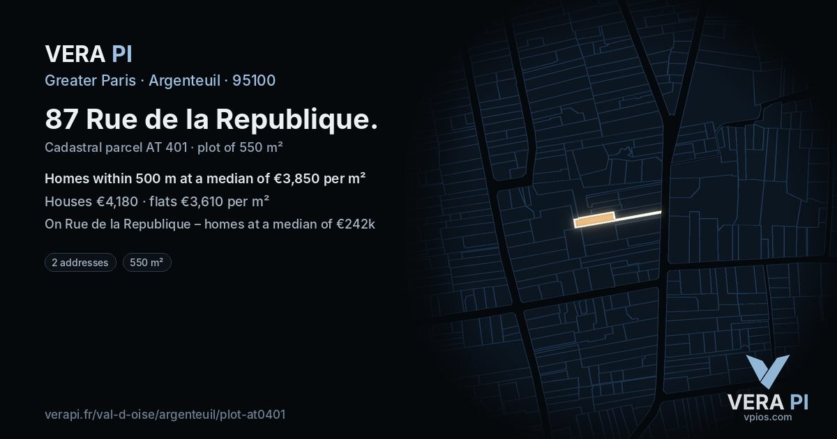 87 Rue de la Republique, Argenteuil at night – the plot lit, the parcels around coloured by the prices near them
