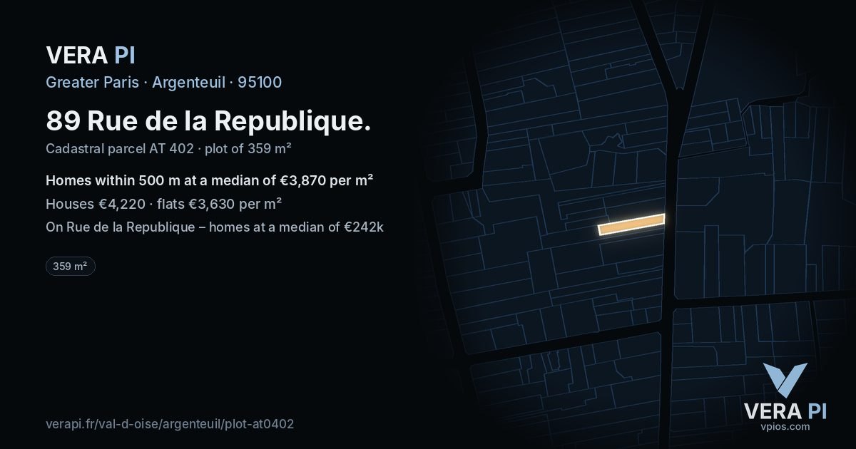 89 Rue de la Republique, Argenteuil at night – the plot lit, the parcels around coloured by the prices near them