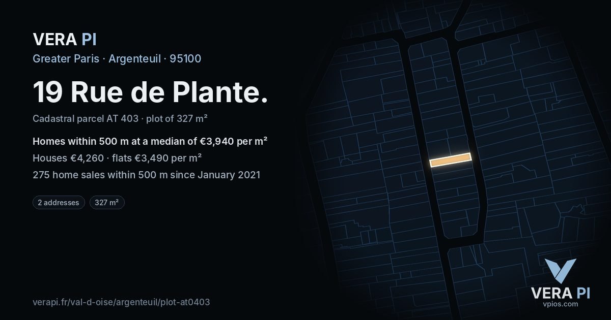 19 Rue de Plante, Argenteuil at night – the plot lit, the parcels around coloured by the prices near them