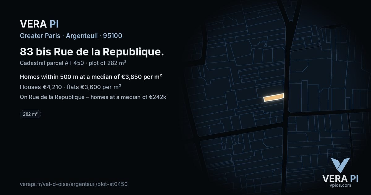 83 bis Rue de la Republique, Argenteuil at night – the plot lit, the parcels around coloured by the prices near them