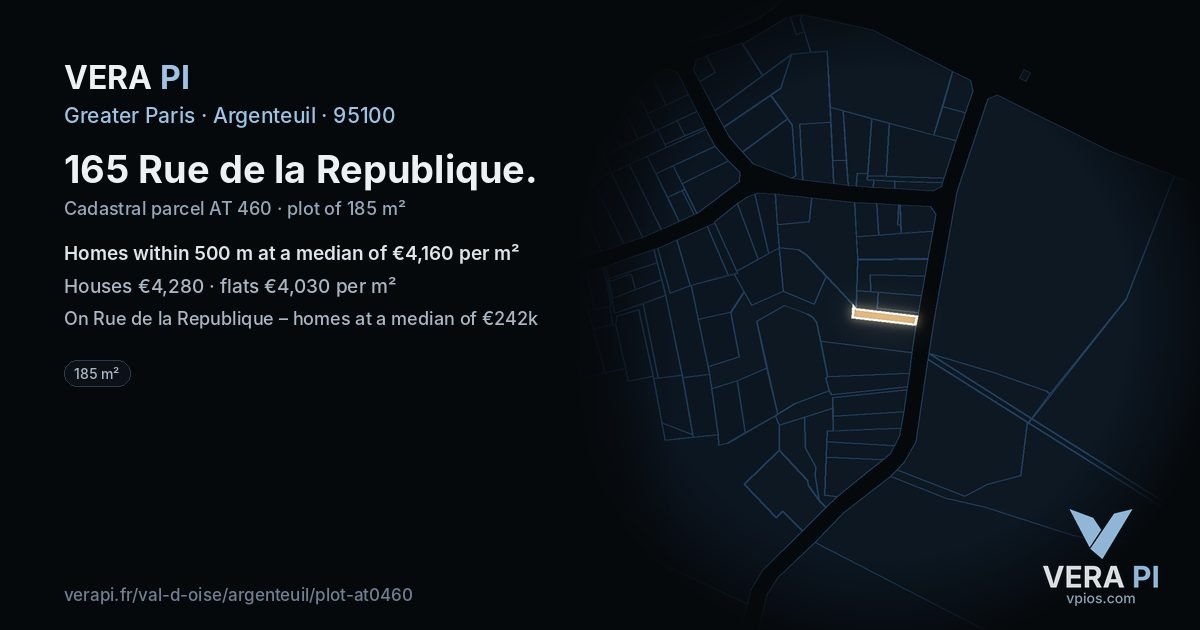 165 Rue de la Republique, Argenteuil at night – the plot lit, the parcels around coloured by the prices near them