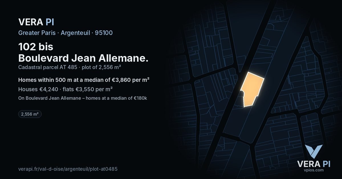 102 bis Boulevard Jean Allemane, Argenteuil at night – the plot lit, the parcels around coloured by the prices near them