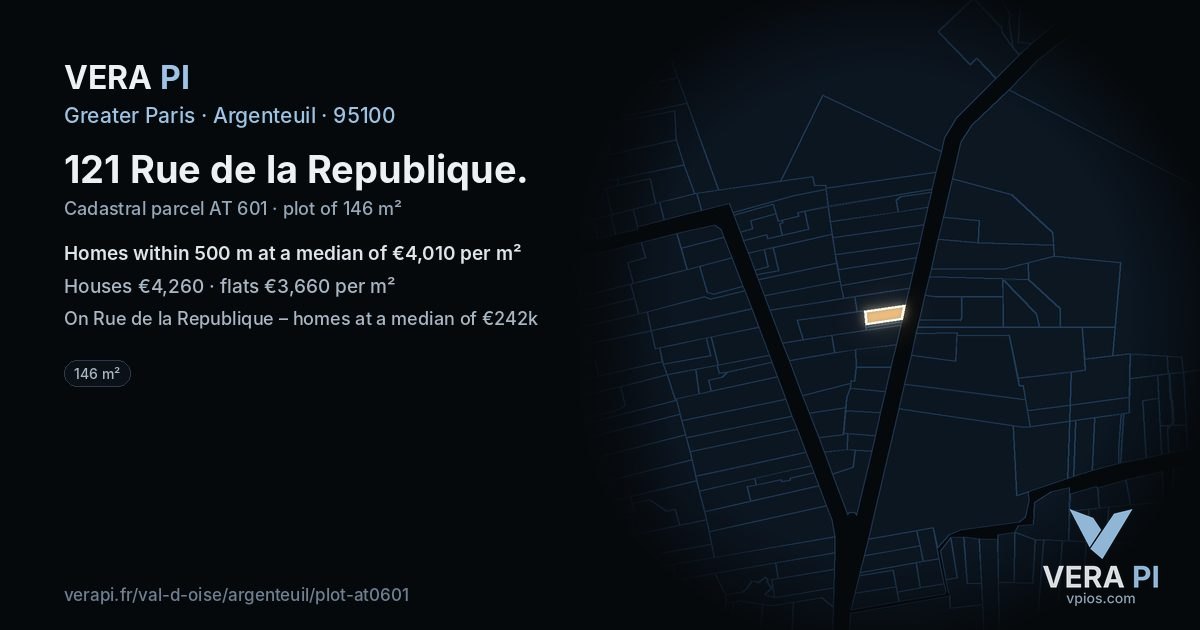 121 Rue de la Republique, Argenteuil at night – the plot lit, the parcels around coloured by the prices near them