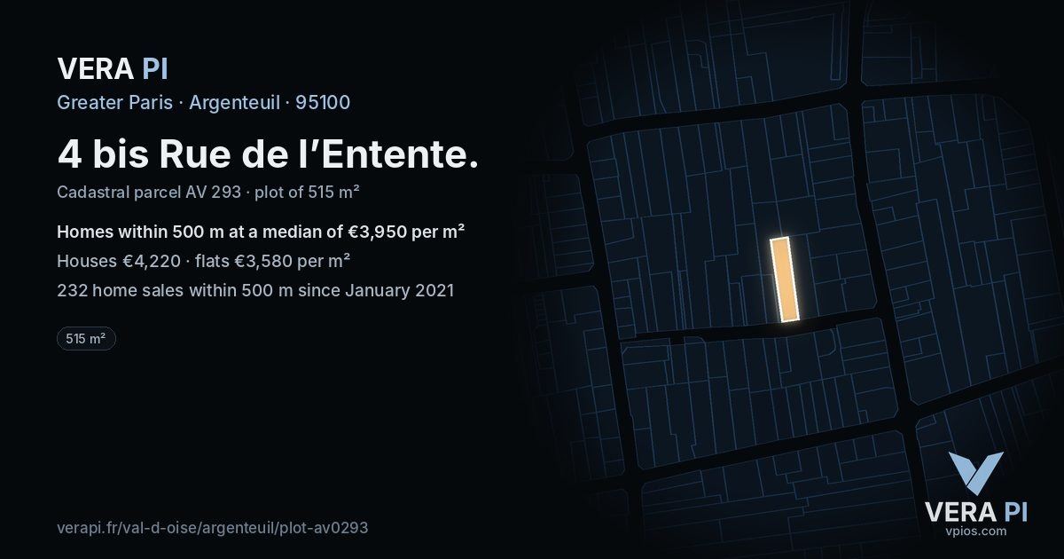 4 bis Rue de l’Entente, Argenteuil at night – the plot lit, the parcels around coloured by the prices near them