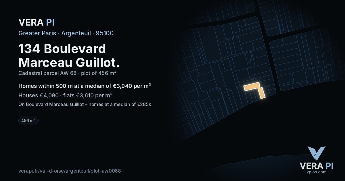 134 Boulevard Marceau Guillot, Argenteuil at night – the plot lit, the parcels around coloured by the prices near them