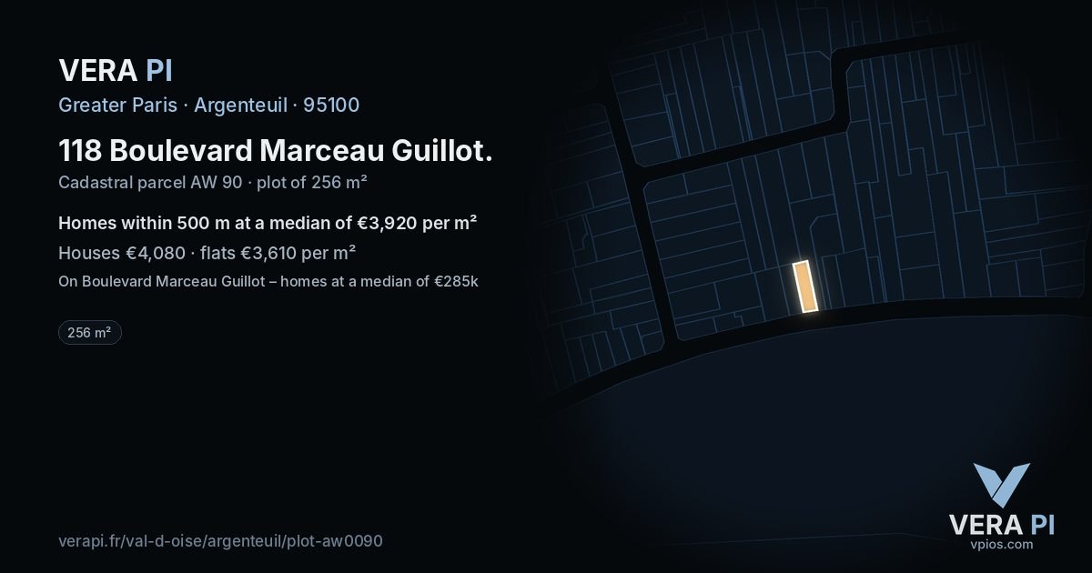 118 Boulevard Marceau Guillot, Argenteuil at night – the plot lit, the parcels around coloured by the prices near them