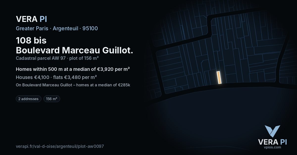 108 bis Boulevard Marceau Guillot, Argenteuil at night – the plot lit, the parcels around coloured by the prices near them