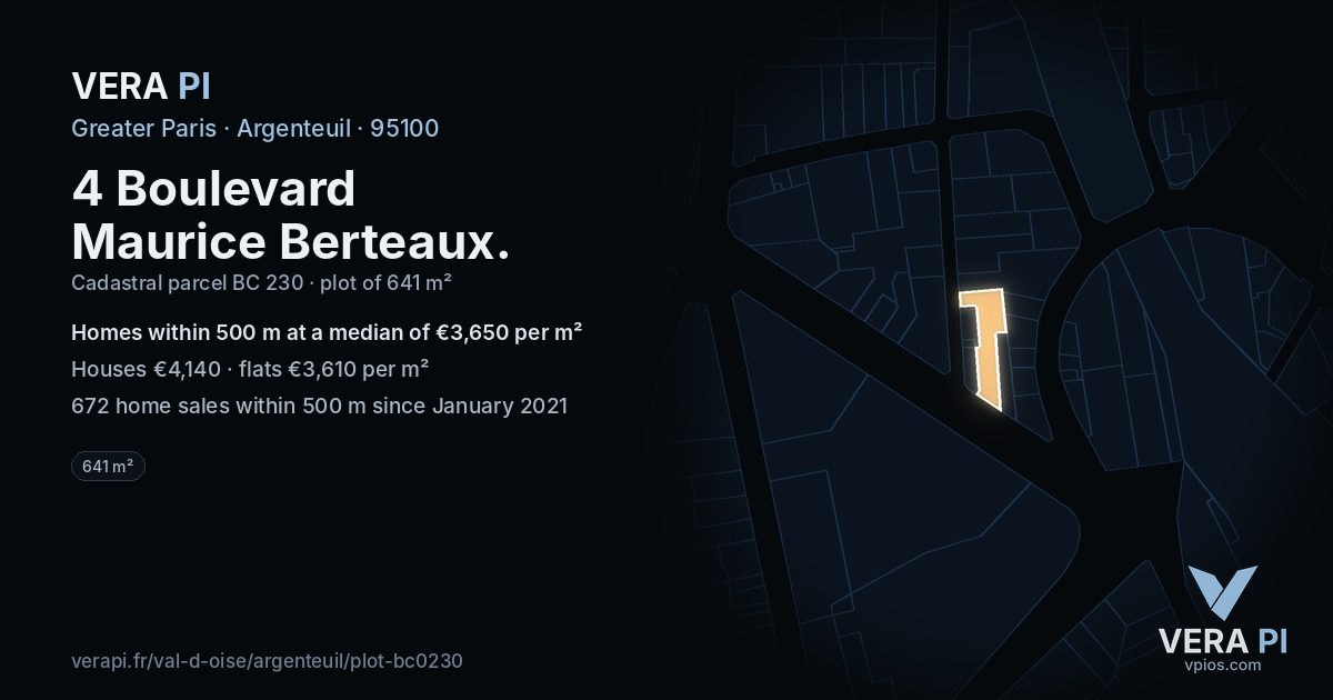 4 Boulevard Maurice Berteaux, Argenteuil at night – the plot lit, the parcels around coloured by the prices near them