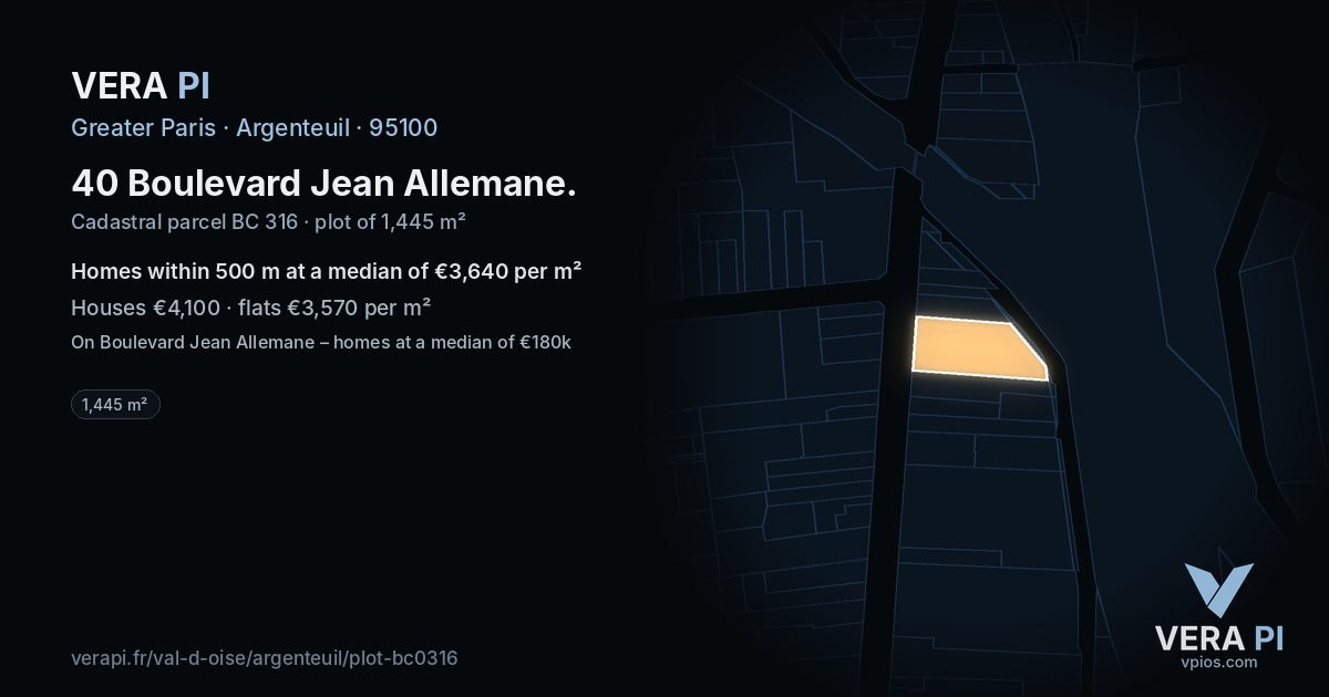 40 Boulevard Jean Allemane, Argenteuil at night – the plot lit, the parcels around coloured by the prices near them