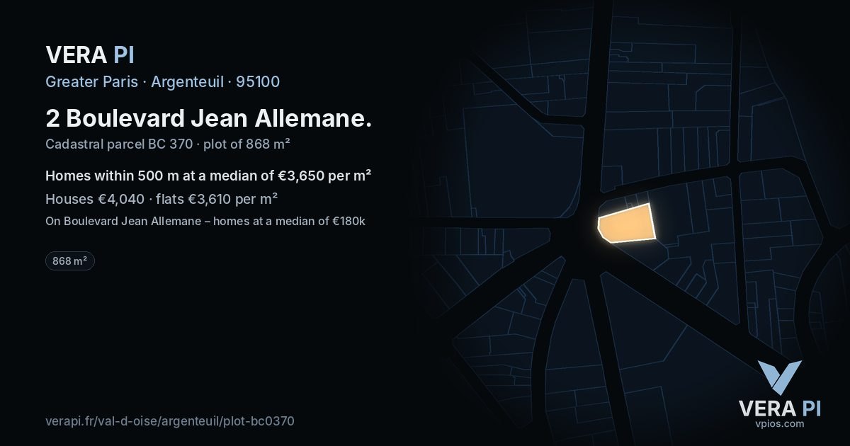 2 Boulevard Jean Allemane, Argenteuil at night – the plot lit, the parcels around coloured by the prices near them