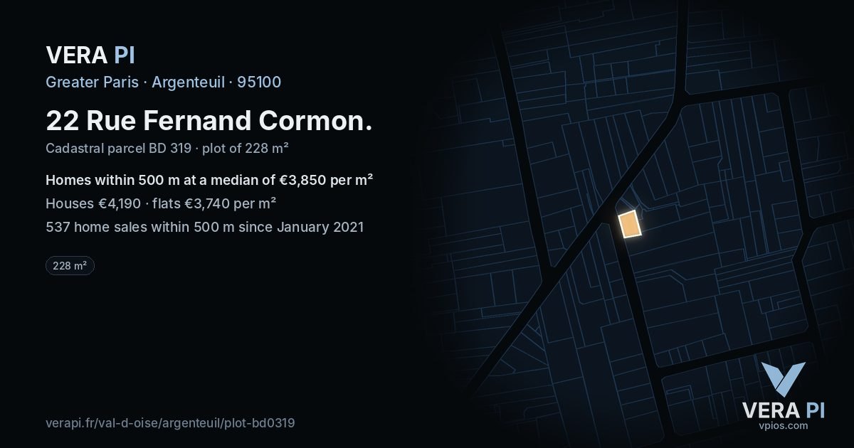 22 Rue Fernand Cormon, Argenteuil at night – the plot lit, the parcels around coloured by the prices near them