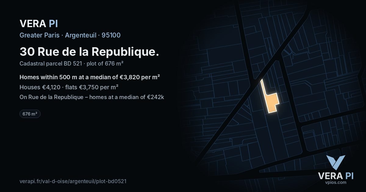 30 Rue de la Republique, Argenteuil at night – the plot lit, the parcels around coloured by the prices near them