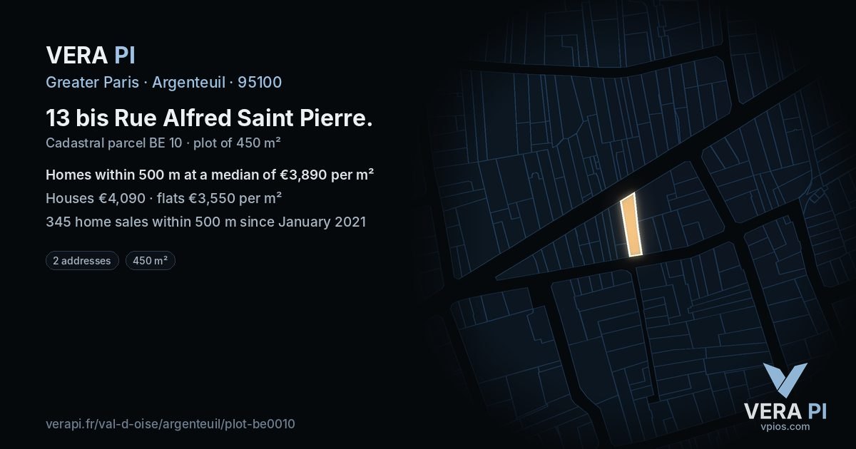 13 bis Rue Alfred Saint Pierre, Argenteuil at night – the plot lit, the parcels around coloured by the prices near them