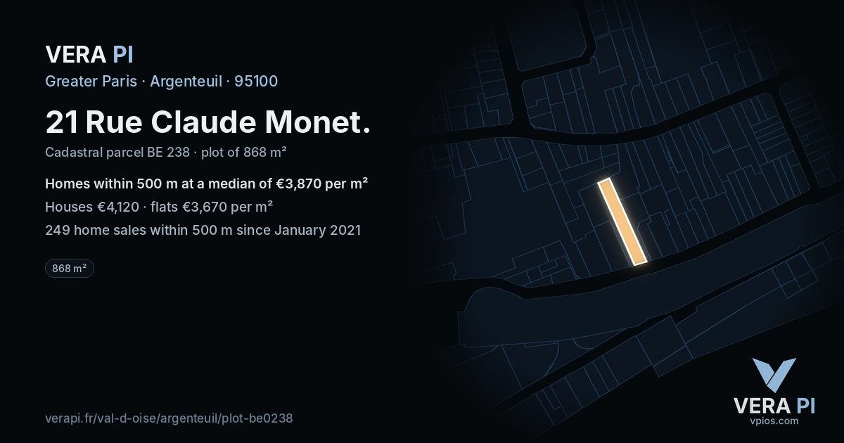 21 Rue Claude Monet, Argenteuil at night – the plot lit, the parcels around coloured by the prices near them