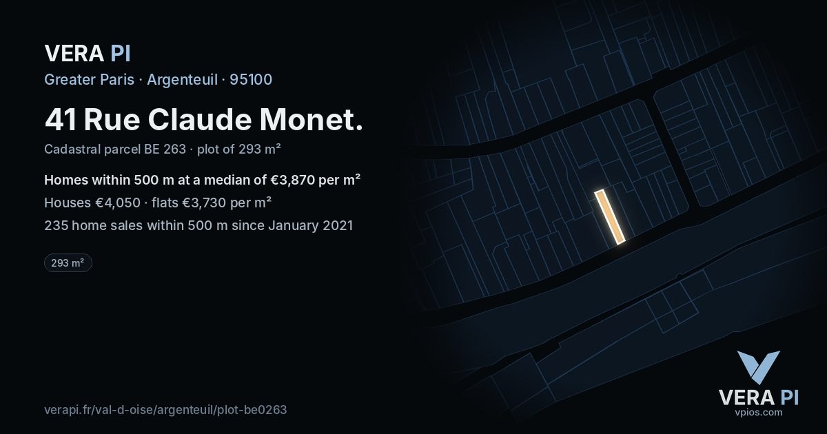 41 Rue Claude Monet, Argenteuil at night – the plot lit, the parcels around coloured by the prices near them