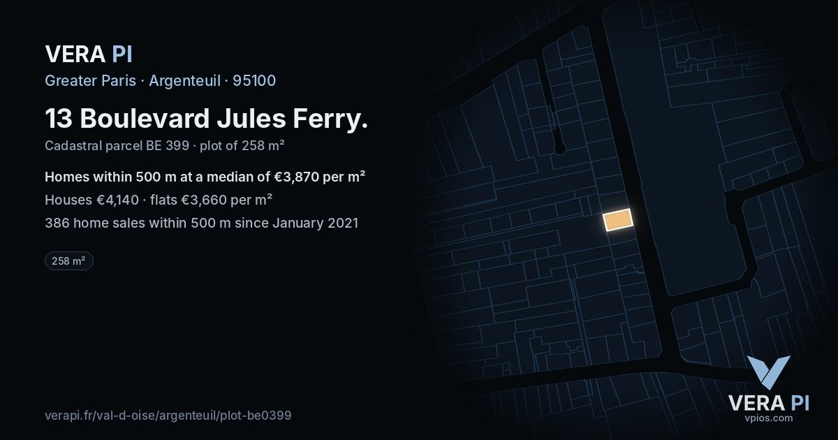 13 Boulevard Jules Ferry, Argenteuil at night – the plot lit, the parcels around coloured by the prices near them