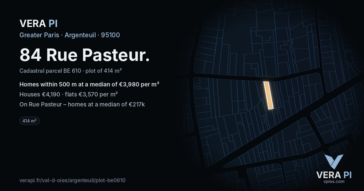 84 Rue Pasteur, Argenteuil at night – the plot lit, the parcels around coloured by the prices near them