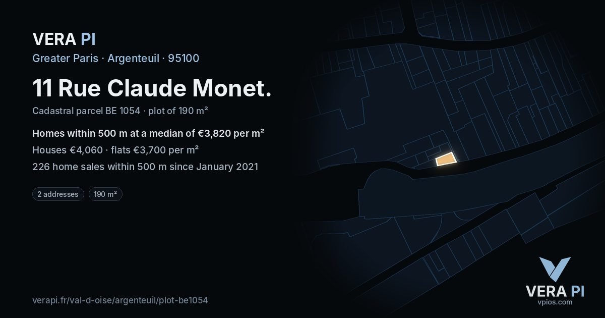 11 Rue Claude Monet, Argenteuil at night – the plot lit, the parcels around coloured by the prices near them