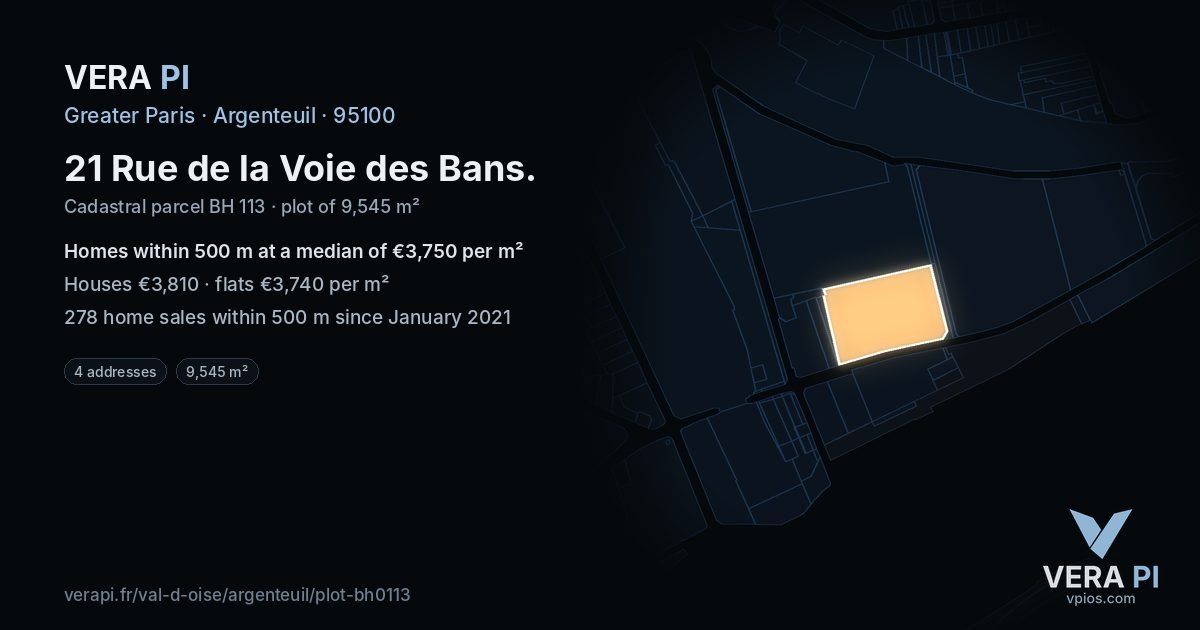 21 Rue de la Voie des Bans, Argenteuil at night – the plot lit, the parcels around coloured by the prices near them