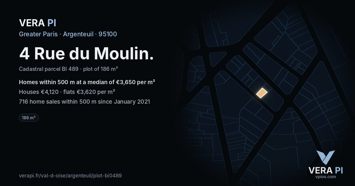 4 Rue du Moulin, Argenteuil at night – the plot lit, the parcels around coloured by the prices near them