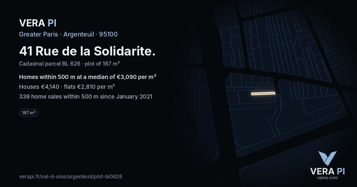 41 Rue de la Solidarite, Argenteuil at night – the plot lit, the parcels around coloured by the prices near them