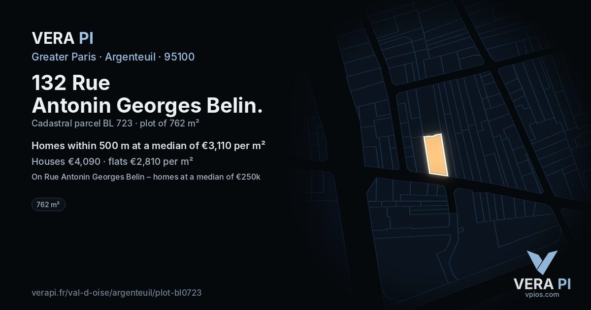 132 Rue Antonin Georges Belin, Argenteuil at night – the plot lit, the parcels around coloured by the prices near them