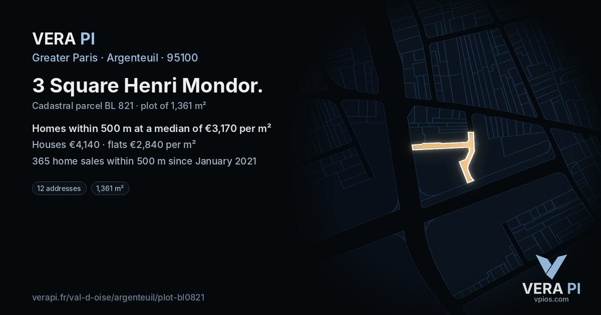 3 Square Henri Mondor, Argenteuil at night – the plot lit, the parcels around coloured by the prices near them